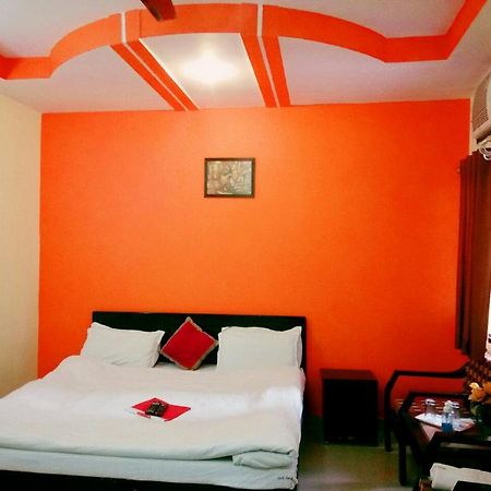 Hotel Aananda Haridwār Esterno foto