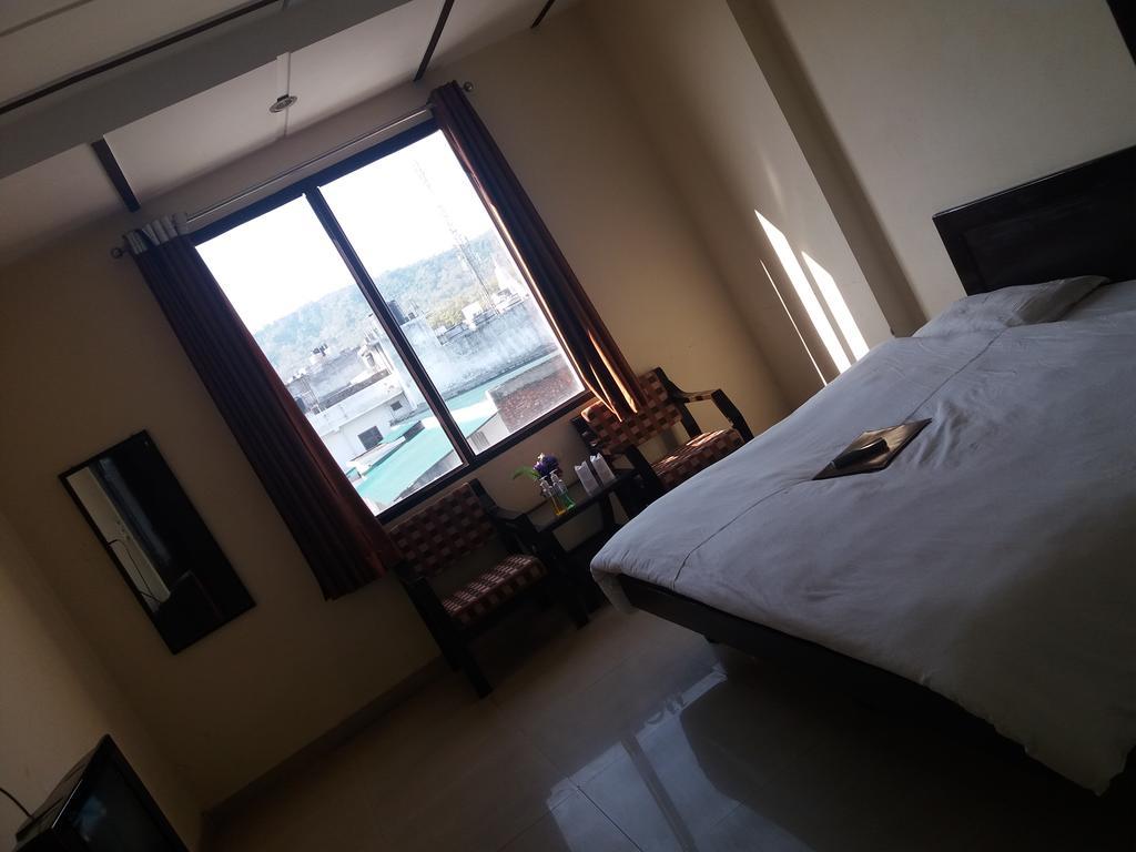 Hotel Aananda Haridwār Esterno foto