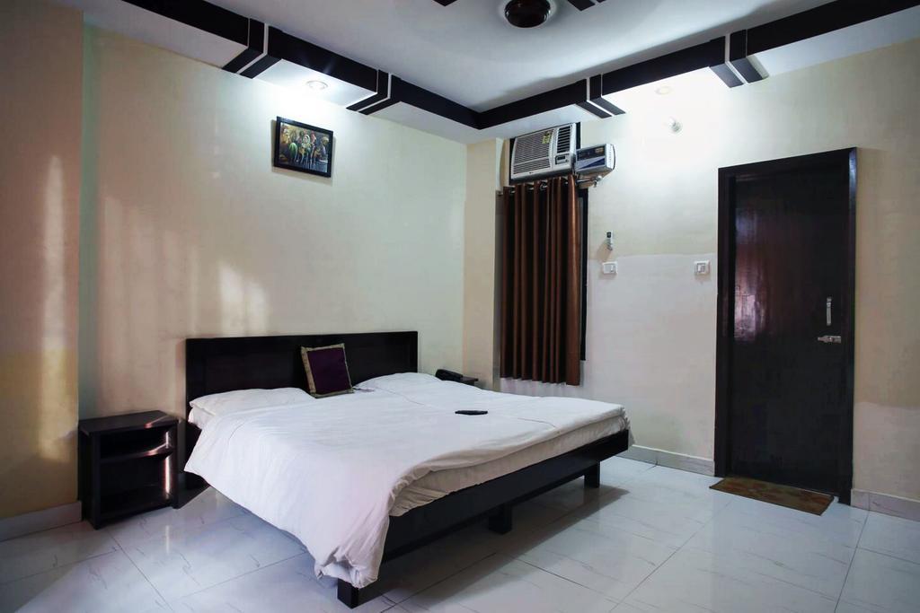 Hotel Aananda Haridwār Esterno foto