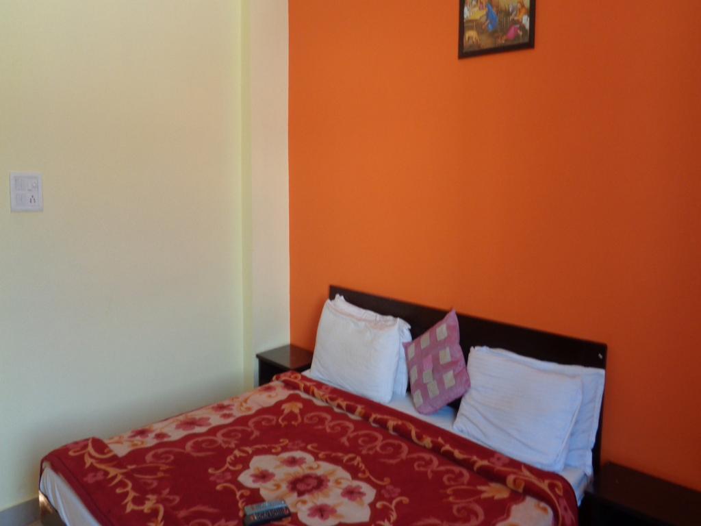 Hotel Aananda Haridwār Esterno foto