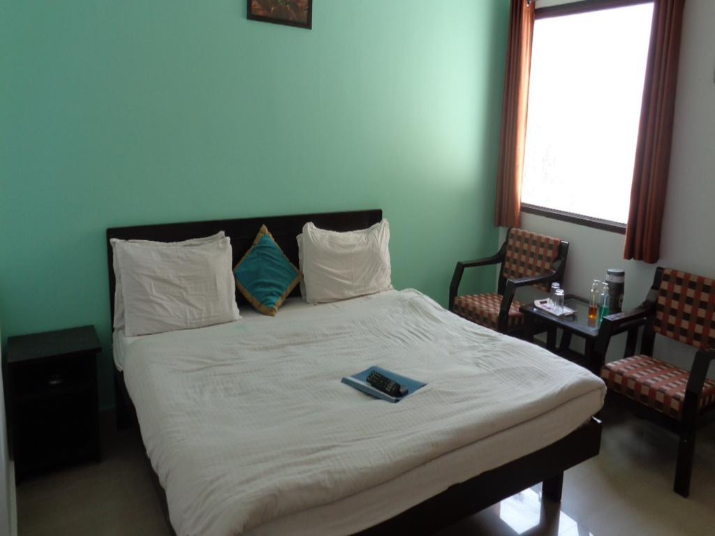 Hotel Aananda Haridwār Esterno foto