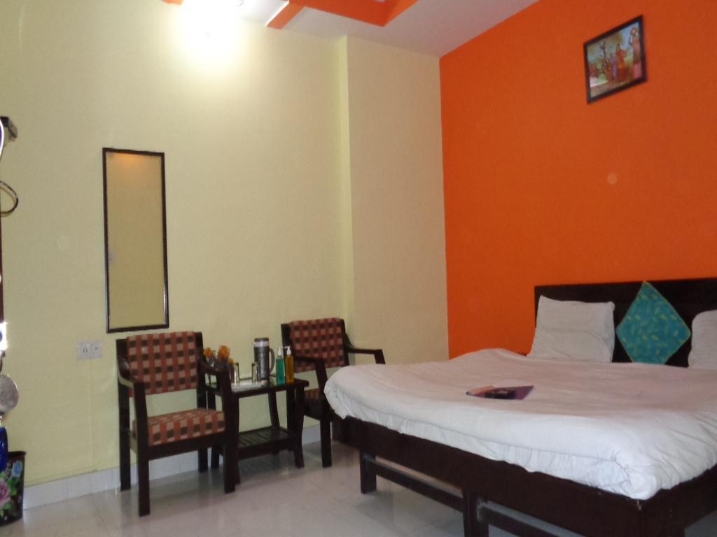 Hotel Aananda Haridwār Esterno foto