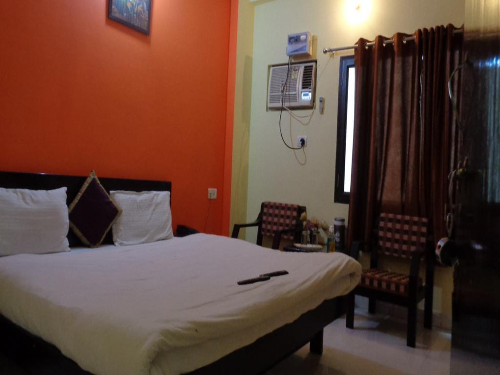 Hotel Aananda Haridwār Esterno foto